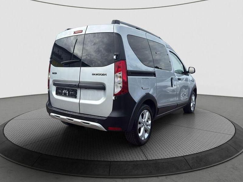 Gebraucht Dacia Dokker 85 PS (62 kW) 2017 Grau Van / Kleinbus