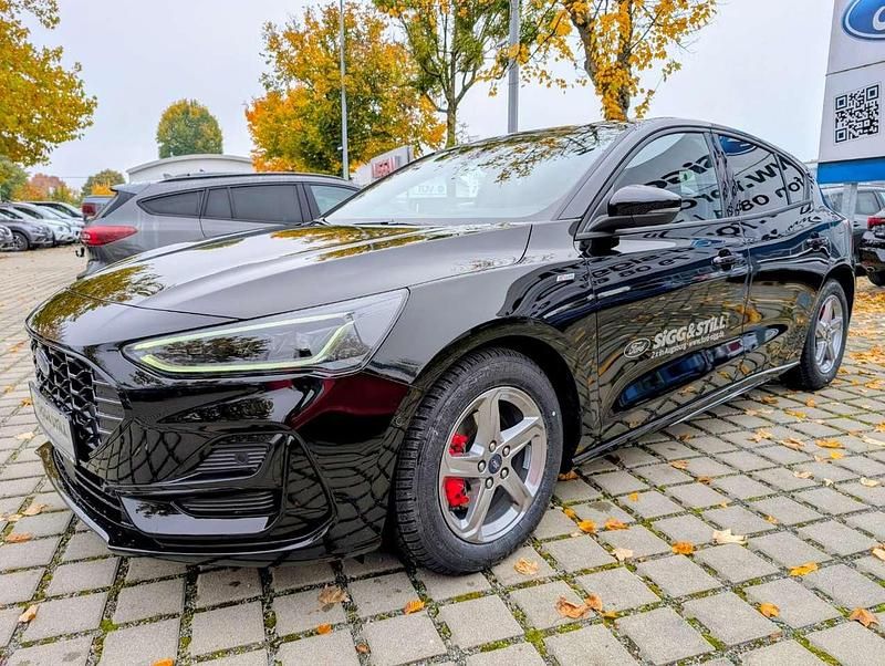 Gebraucht Ford Focus ST-Line X 155 PS (114 kW) 2025 Agate black Limousine