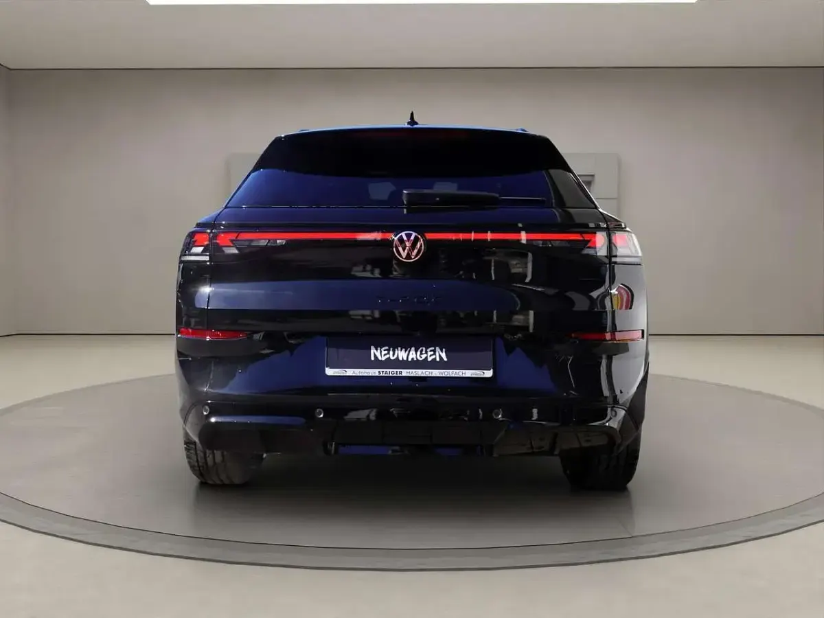 Nowe VW T-Roc Style 150 KM (110 kW) 2026 Czarny SUV
