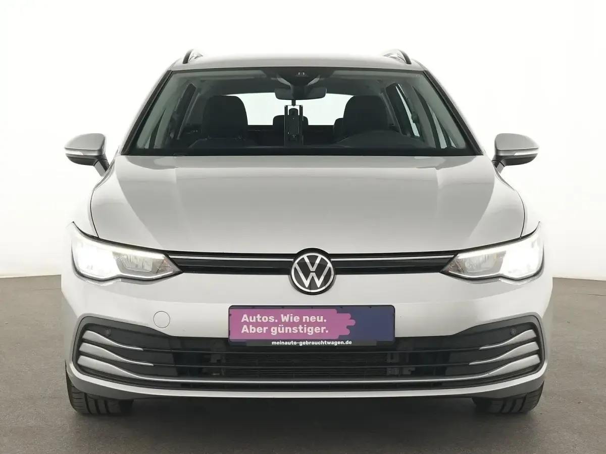 Gebraucht VW Golf VIII Life 116 PS (85 kW) 2021 Reflexsilber Limousine