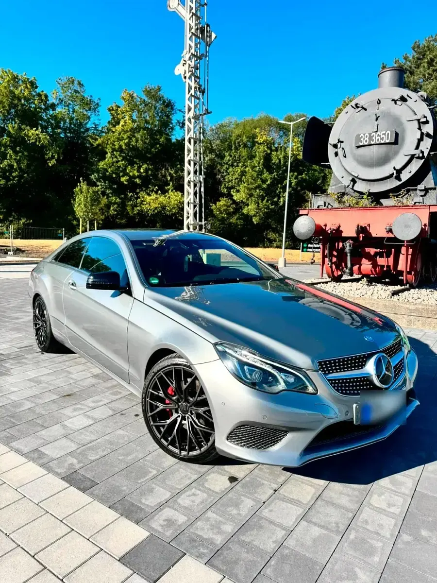 Gebraucht Mercedes E250 204 PS (150 kW) 2014 Grau Coupé