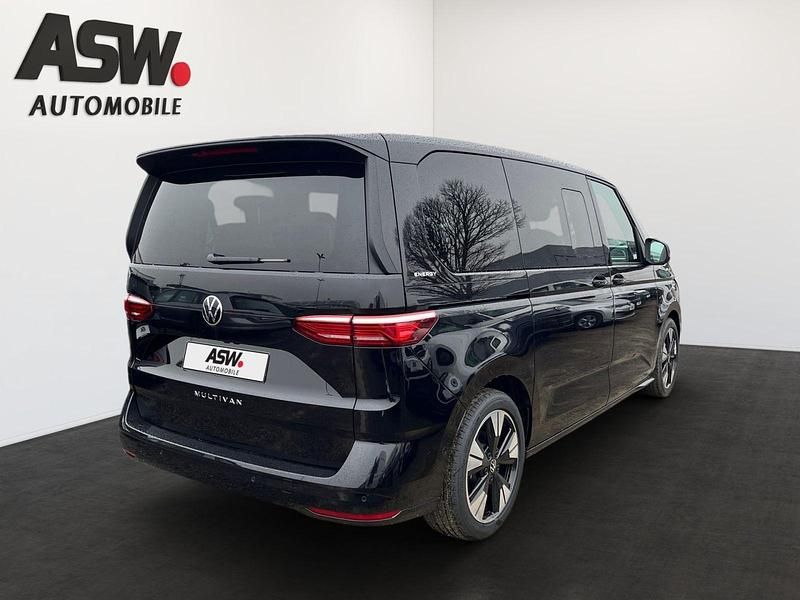 Usata VW Multivan 150 CV (110 kW) 2026 Nero Monovolume