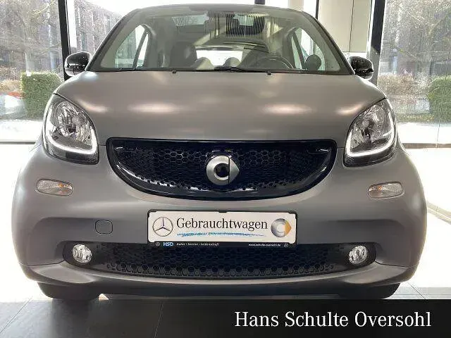 Gebraucht Smart ForTwo Coupé 71 PS (52 kW) 2017 Grau Coupé