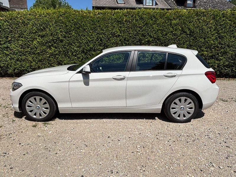 Weiß Gebraucht 2015 BMW 116 Kleinwagen | 11.500 € (Fairer Preis) - Bild 1/4