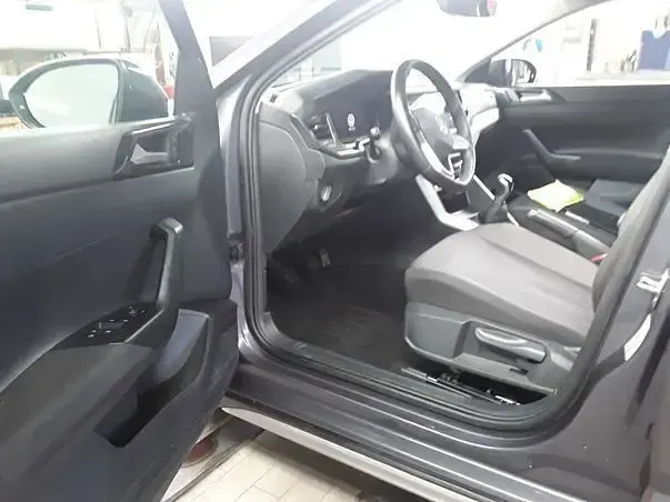 Gebraucht VW Taigo Life 116 PS (85 kW) 2025 Grau SUV