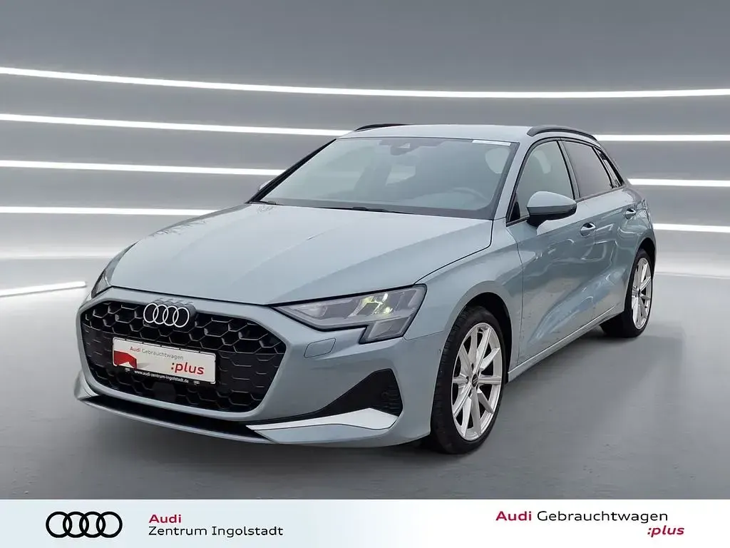 Używany Audi A3 Advanced Plus 150 KM (110 kW) 2025 Szary Sedan/Limuzyna