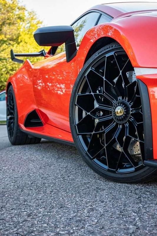 Gebraucht Lamborghini Huracán 640 PS (470 kW) 2022 Orange Coupé