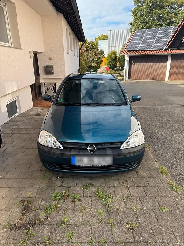 Grün Gebraucht 2000 Opel Corsa Kleinwagen | 1.000 € (Fairer Preis) - Bild 1/4