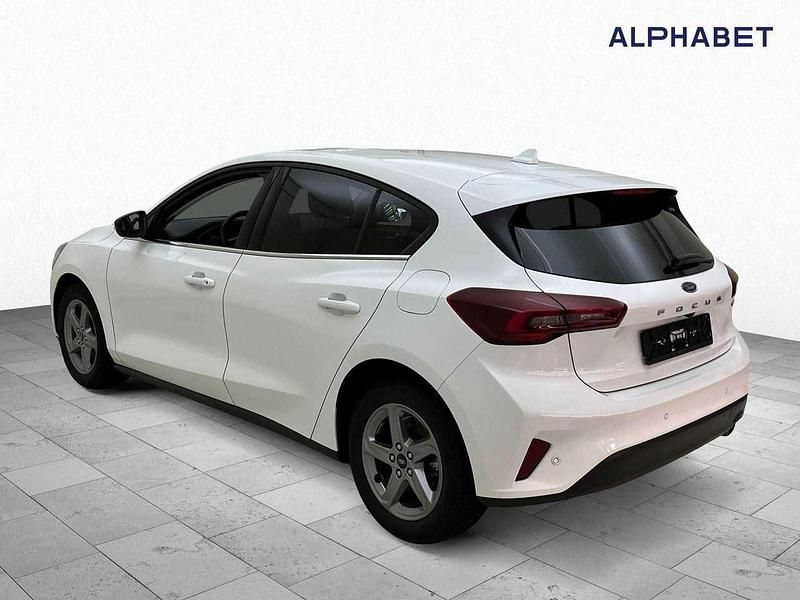 Gebraucht Ford Focus Titanium 125 PS (91 kW) 2023 Weiß Limousine