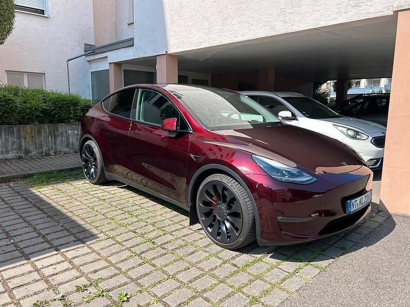 Gebraucht Tesla Model Y Performance 392 kW (534 PS) 2024 Rot SUV