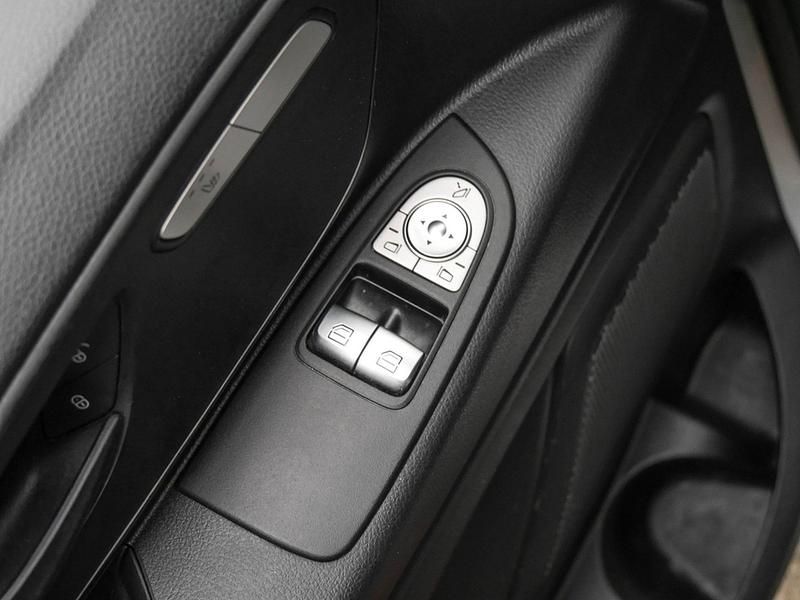 Gebraucht Mercedes Vito Edition 237 PS (174 kW) 2023 Silber Van