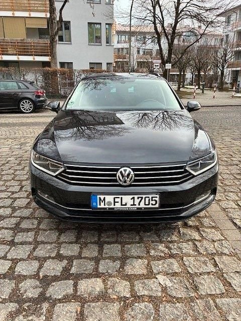 Gebraucht VW Passat Comfortline 150 PS (110 kW) 2017 Grau Kombi