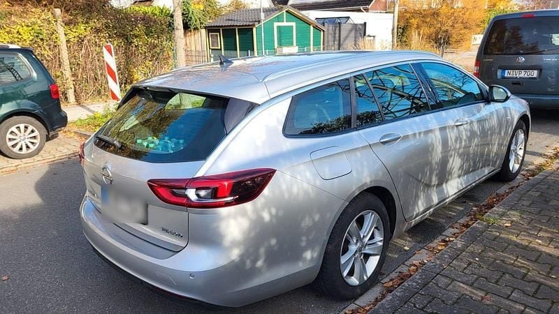 Silber Gebraucht 2018 Opel Insignia Innovation Kombi | 10.500 € (Guter Preis) - Bild 1/4