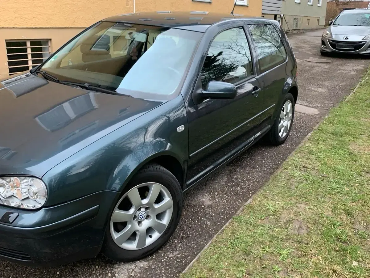 Gebraucht VW Golf 101 PS (74 kW) 2003 Grau Coupé