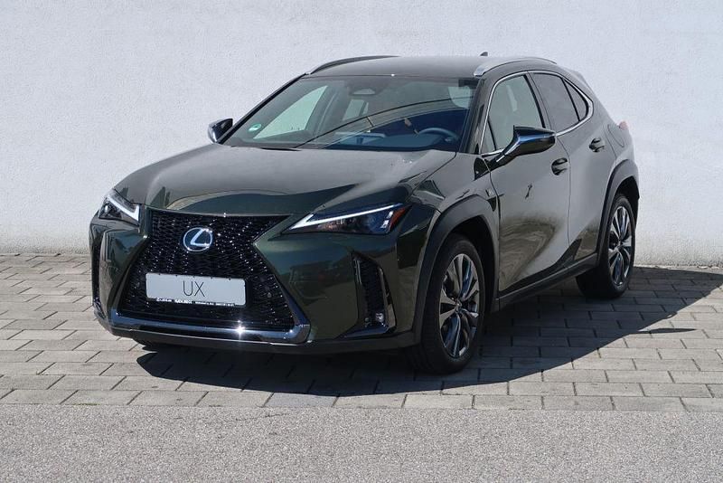 Grün Gebraucht 2025 Lexus UX 300h Sport Design Packet SUV | 38.880 € (Fairer Preis) - Bild 1/4