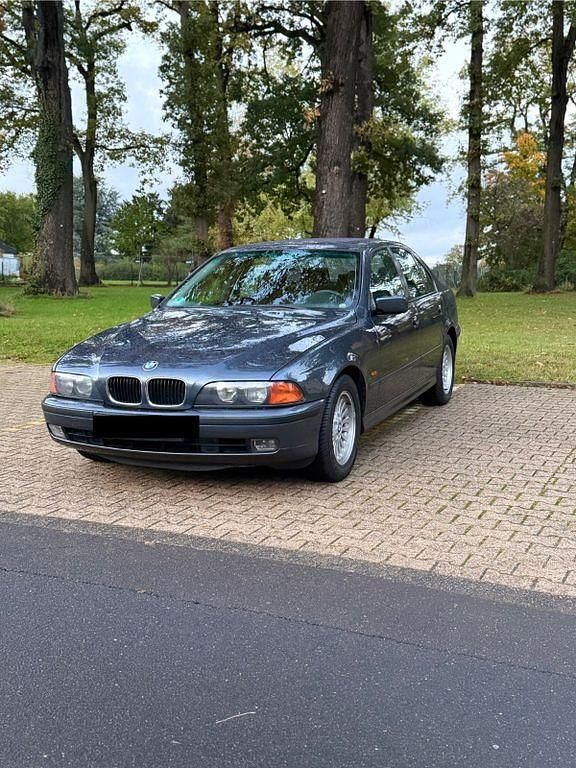 Gebraucht BMW 520 150 PS (110 kW) 1997 Grau Limousine