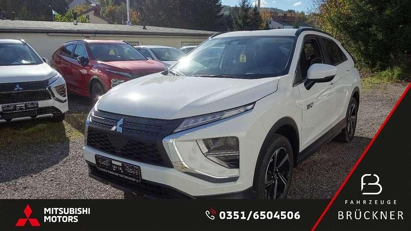 Gebraucht Mitsubishi Eclipse Cross Basis 188 PS (138 kW) 2022 Weiß SUV