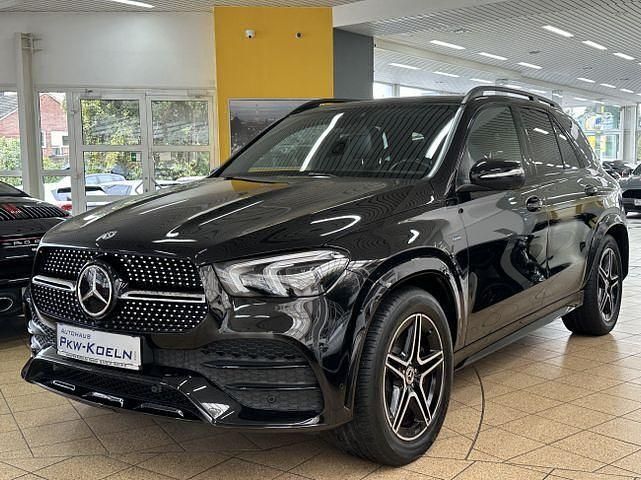 Obsidianschwarz metallic (metallic) Gebraucht 2020 Mercedes GLE350 AMG line SUV | 49.999 € - Bild 1/4