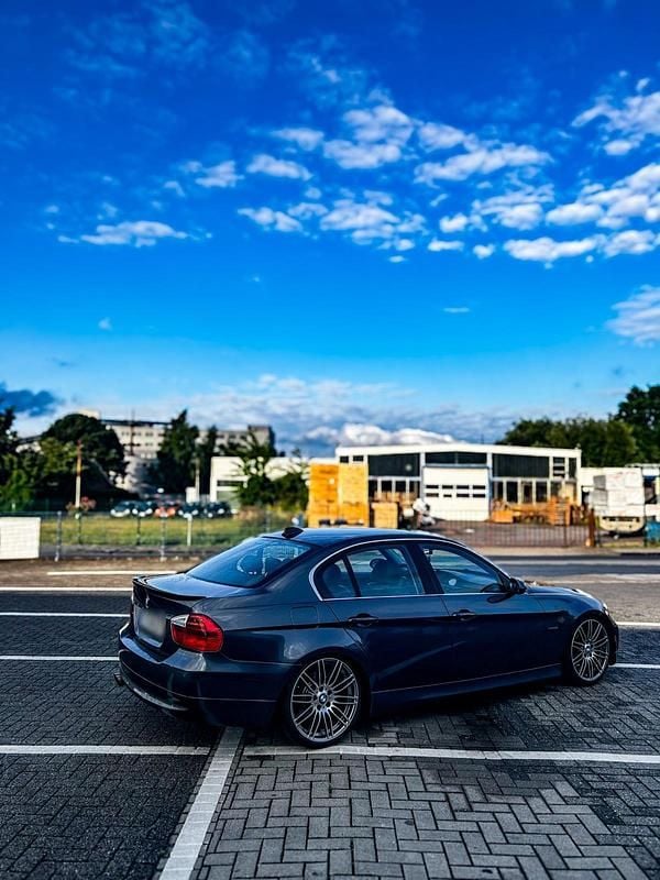 Second-hand BMW 325 218 CP (160 kW) 2005 Gri Berlinǎ