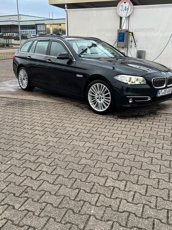 Gebraucht BMW 520 184 PS (135 kW) 2014 Schwarz Kombi