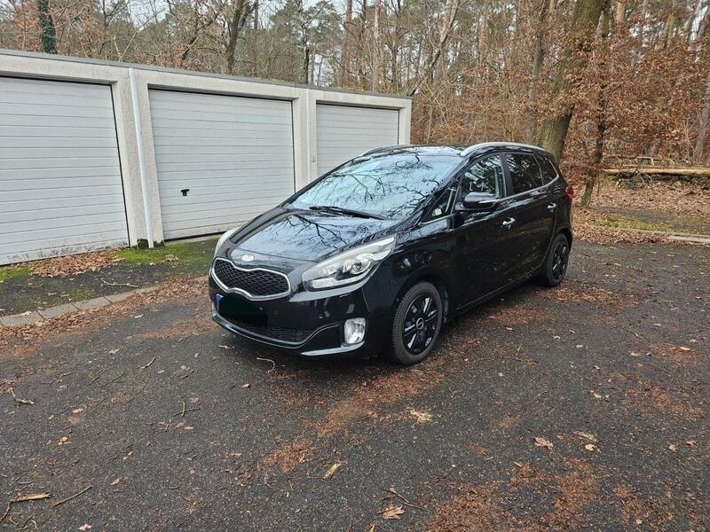 Schwarz Gebraucht 2014 Kia Carens Spirit Van / Kleinbus | 9.500 € (Fairer Preis) - Bild 1/4