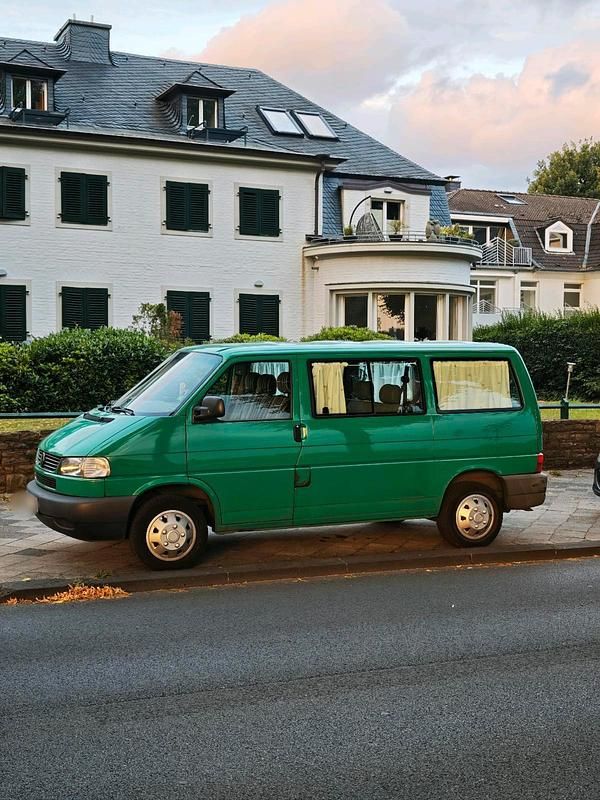 Grün Gebraucht 1998 VW T4 Van | 3.000 € - Bild 1/4