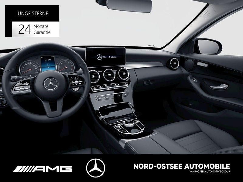 Gebraucht Mercedes C300e Avantgarde 194 PS (142 kW) 2020 Unilack schwarz Kombi