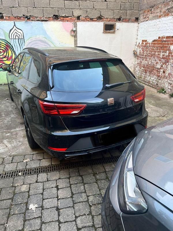 Usata Cupra Leon 333 CV (244 kW) 2019 Nero Station wagon