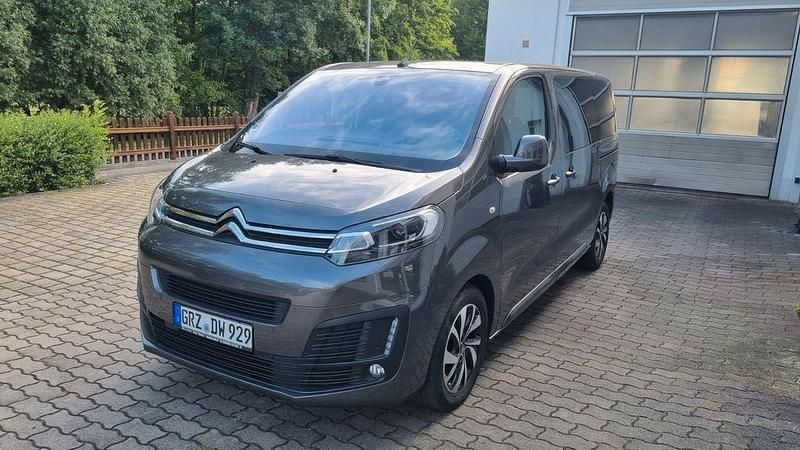Platiniumgrau Gebraucht 2021 Citroën Spacetourer Shine Van | 35.000 € (Fairer Preis) - Bild 1/4