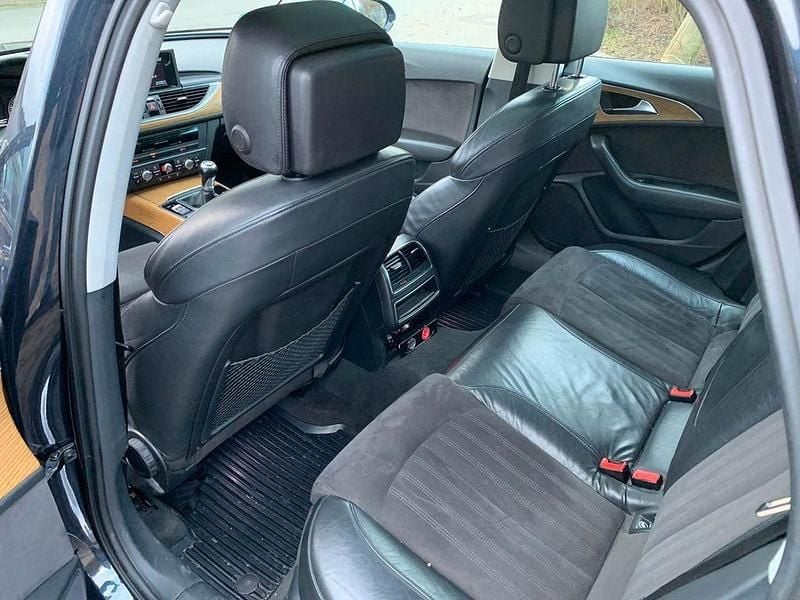 Gebraucht Audi A6 177 PS (130 kW) 2011 Blau Kombi