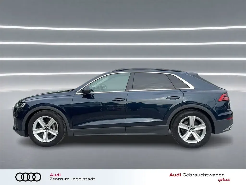 Gebraucht Audi Q8 Ambiente 286 PS (210 kW) 2023 Waitomoblau metallic SUV