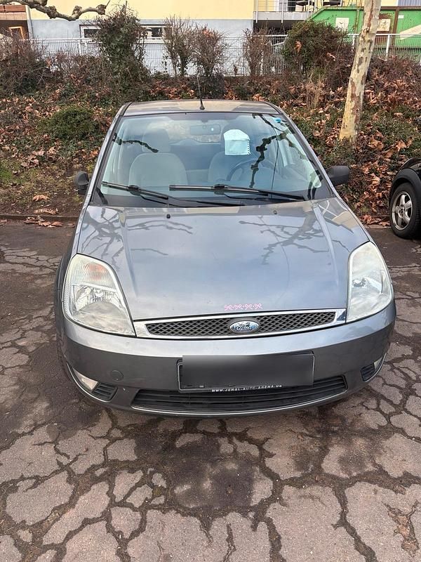 Gebraucht Ford Fiesta 80 PS (58 kW) 2002 Grau Kleinwagen