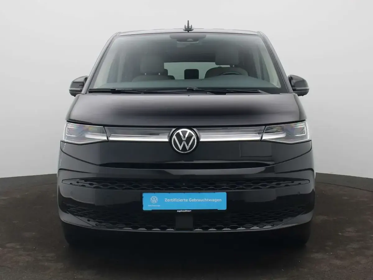 Używany VW T7 Style 150 KM (110 kW) 2025 Czarny Van