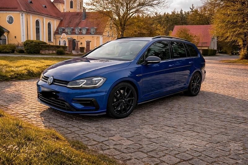 Gebraucht VW Golf VII R 300 PS (220 kW) 2020 Blau Kombi