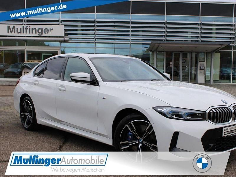 Weiß Gebraucht 2024 BMW 330e M Sport Limousine | 46.490 € (Teuer) - Bild 1/4