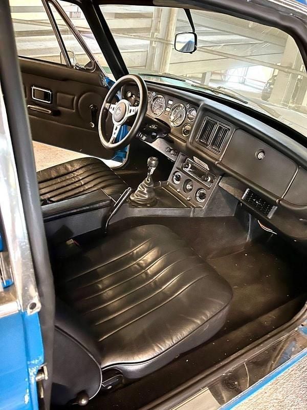 Gebraucht MG B 129 PS (94 kW) 1979 Blau Coupé