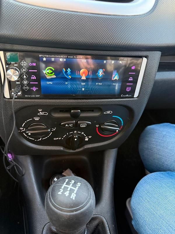 Gebraucht Peugeot 206+ 75 PS (55 kW) 2010 Schwarz Kleinwagen