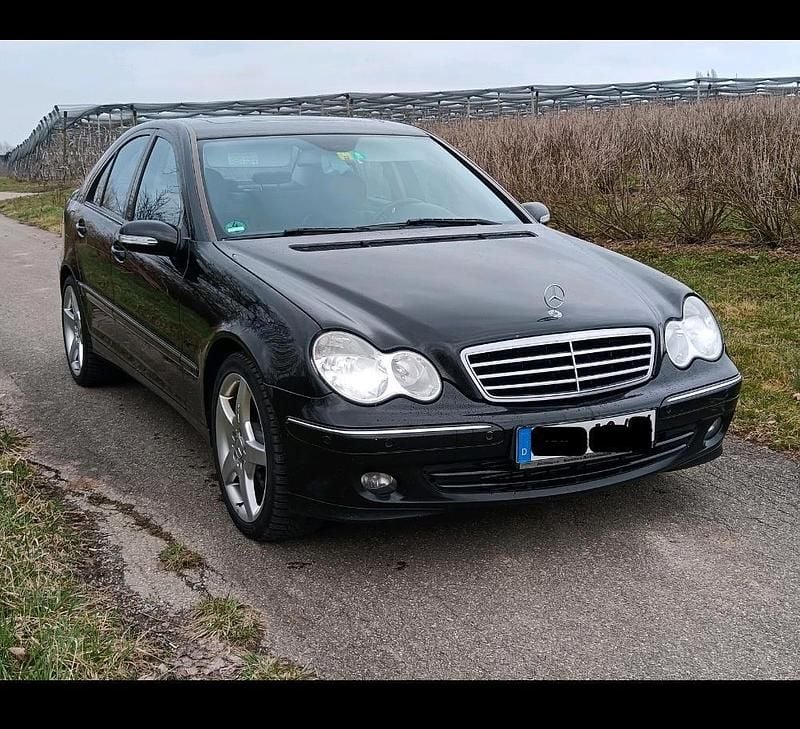 Gebraucht Mercedes C320 224 PS (164 kW) 2006 Schwarz Limousine