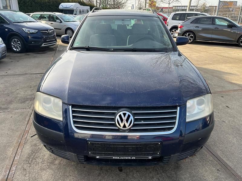 Second-hand VW Passat 116 CP (85 kW) 2003 Albastru Break