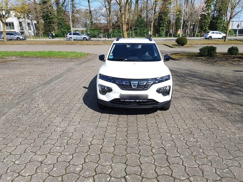 Gebraucht Dacia Spring Comfort 33 kW (45 PS) 2022 Weiß Kleinwagen