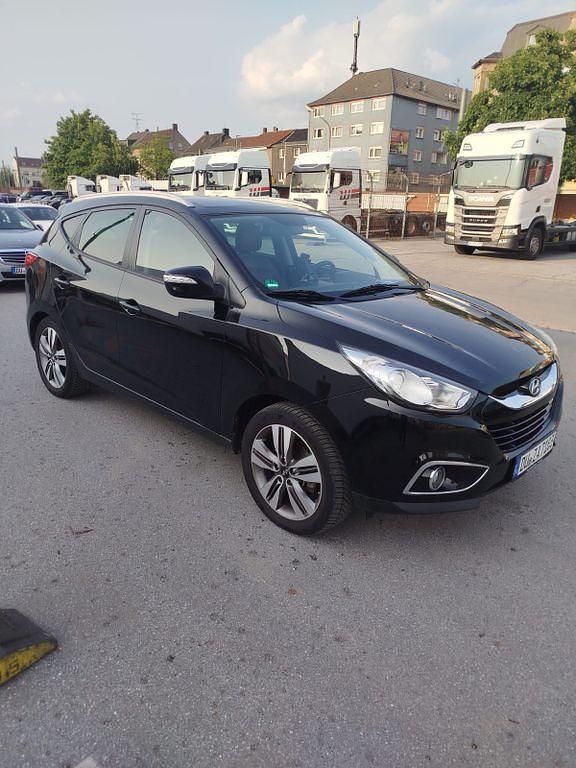 Schwarz Gebraucht 2012 Hyundai ix35 Premium SUV | 9.000 € (Fairer Preis) - Bild 1/4