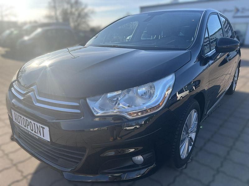 Gebraucht Citroën C4 Tendance 120 PS (88 kW) 2012 Schwarz Limousine