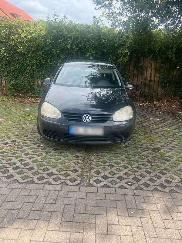 Blau Gebraucht 2004 VW Golf V Kleinwagen | 850 € (Superpreis) - Bild 1/3