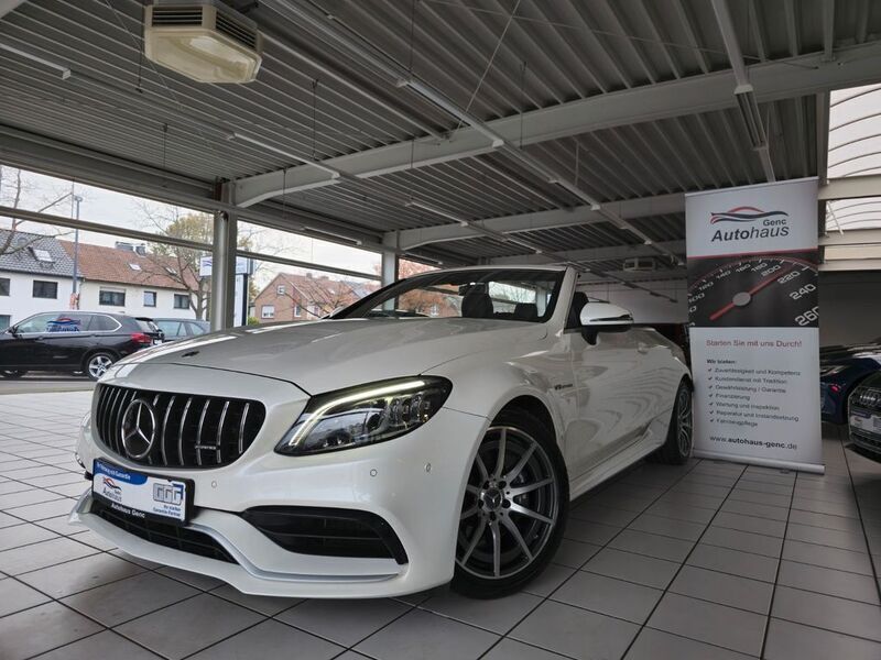 Diamantweiss metalliclack Gebraucht 2019 Mercedes C63 AMG AMG Cabrio | 53.450 € (Fairer Preis) - Bild 1/4