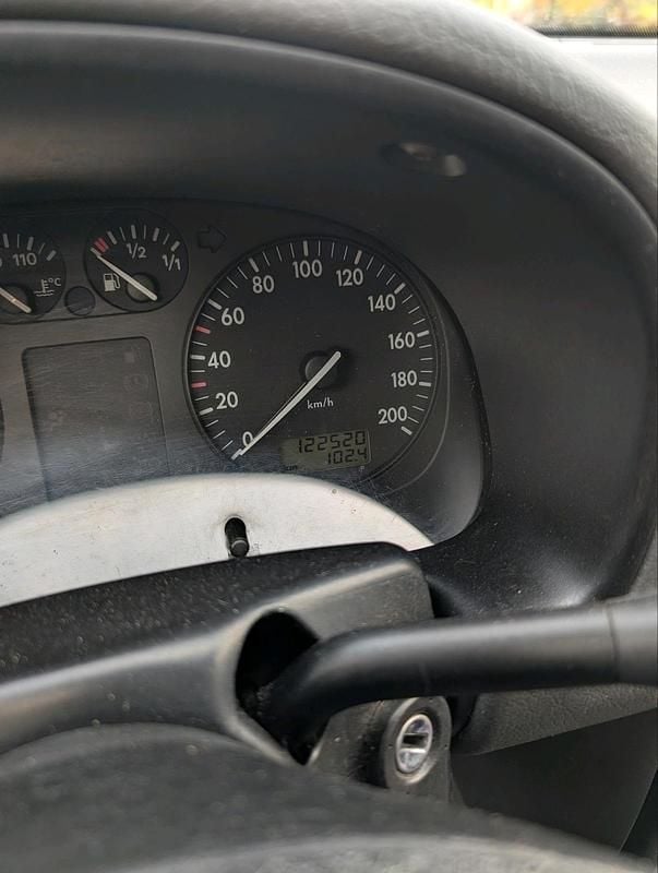 Gebraucht VW Polo 50 PS (36 kW) 1999 Grün Kleinwagen