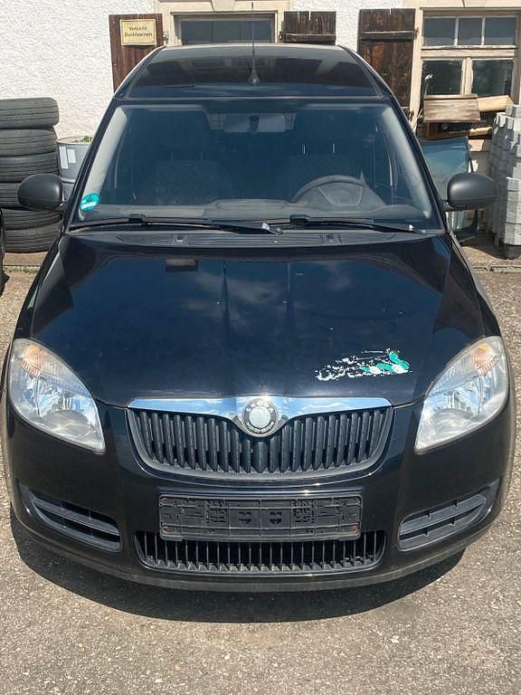 Schwarz Gebraucht 2009 Skoda Roomster Limousine | 2.650 € (Superpreis) - Bild 1/4