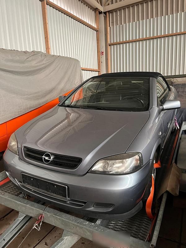 Gebraucht Opel Astra Cabriolet 125 PS (91 kW) 2004 Silber Cabrio