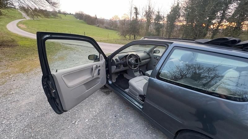 Gebraucht VW Polo 50 PS (36 kW) 2000 Grau Kleinwagen