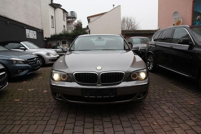Gebraucht BMW 730 231 PS (169 kW) 2006 Grau Limousine