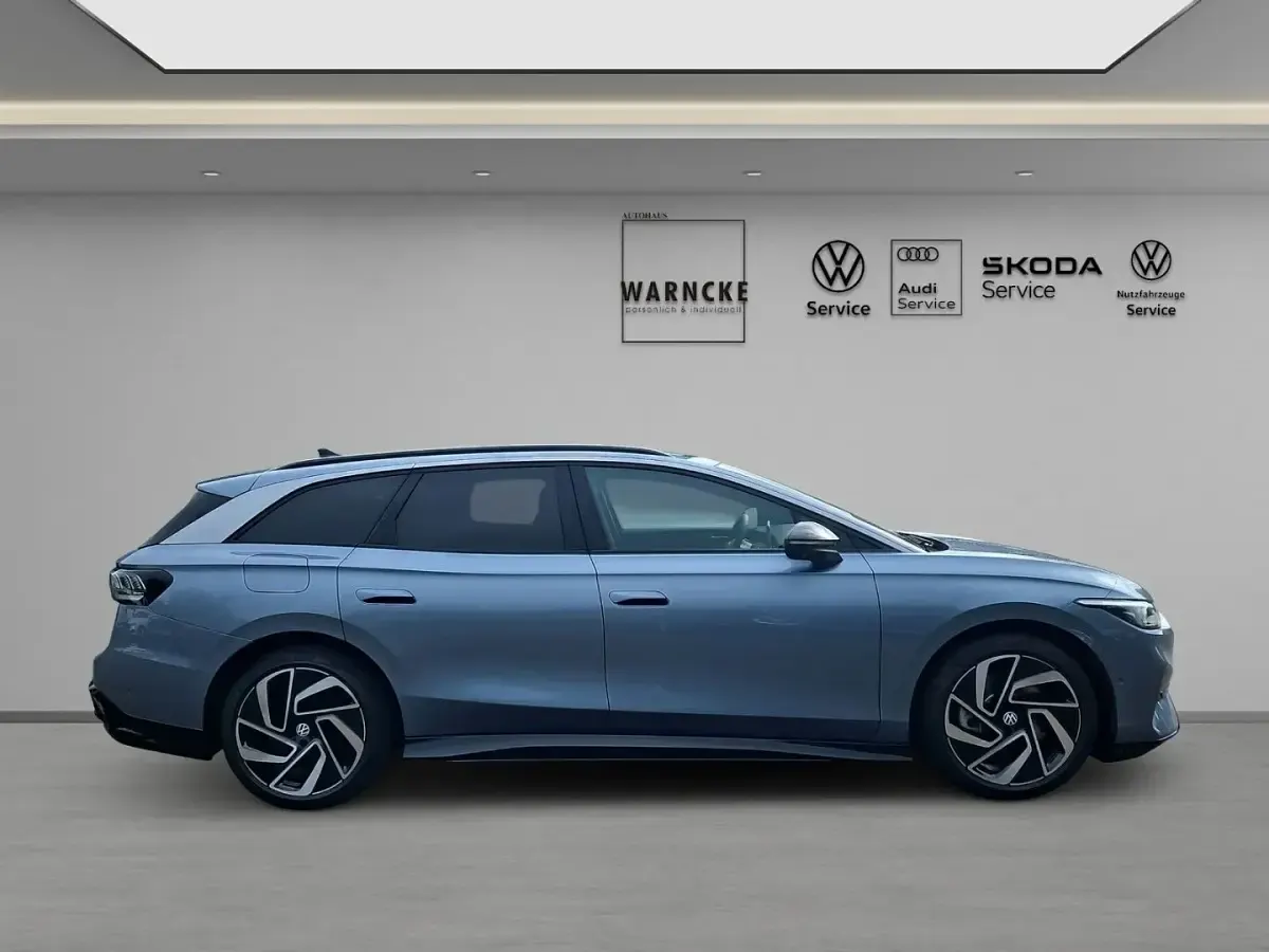 Gebraucht VW ID.7 Pro 210 kW (286 PS) 2025 Blau Kombi
